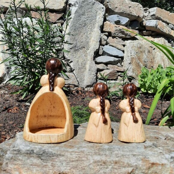 Vintage Cornhusk Ceramic S&P Shakers with Sponge Holder - Picture 3 of 6